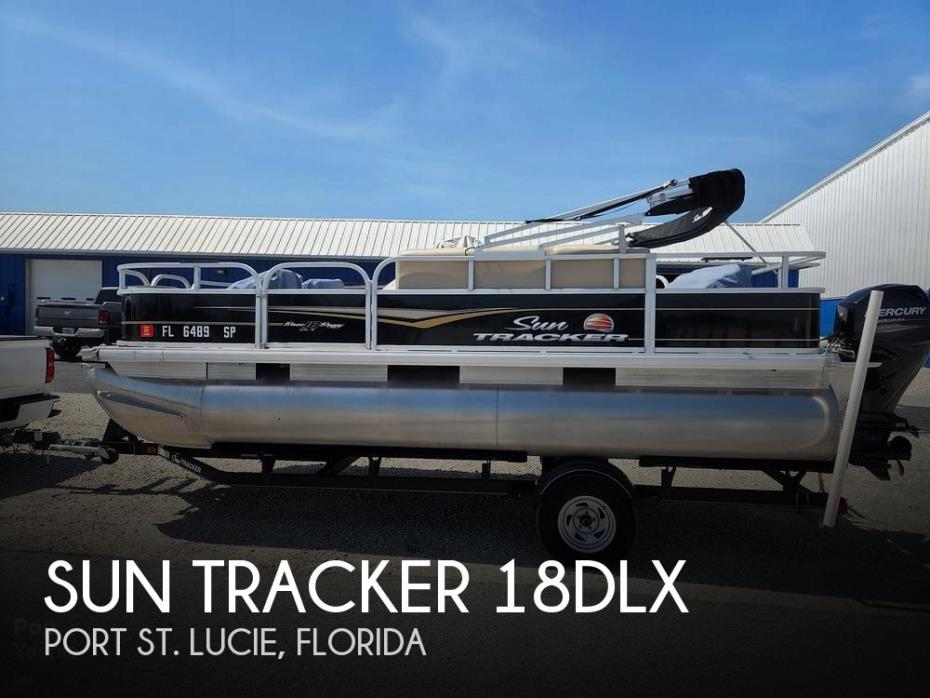 2020 Sun Tracker 18 DLX Party Barge