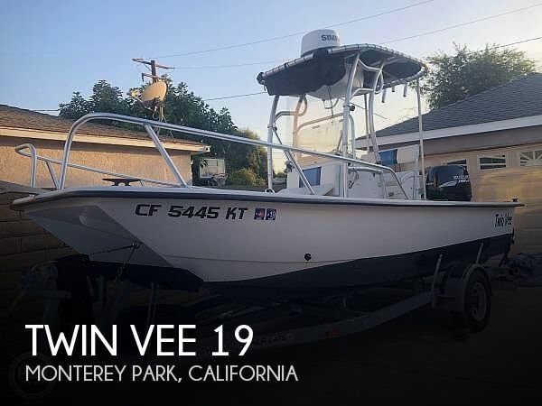 Twin Vee 19 Bay Cat Boats For Sale