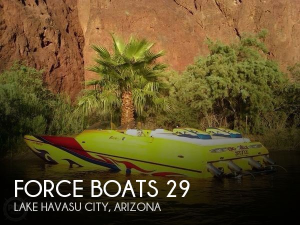 2004 Force Boats 29