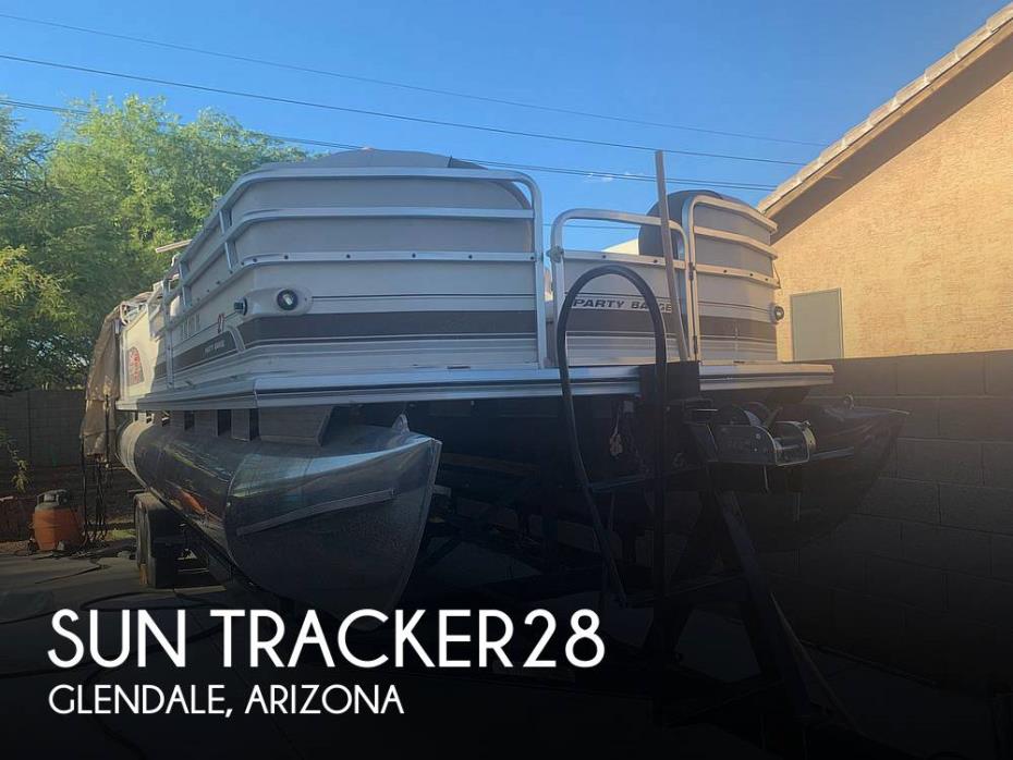 2001 Sun Tracker 28 Party Barge