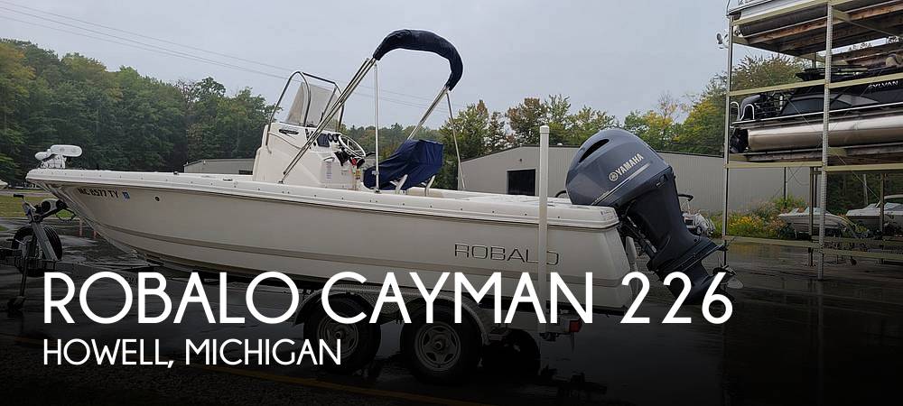 2015 Robalo Cayman 226