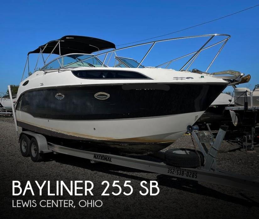 2011 Bayliner 255 SB