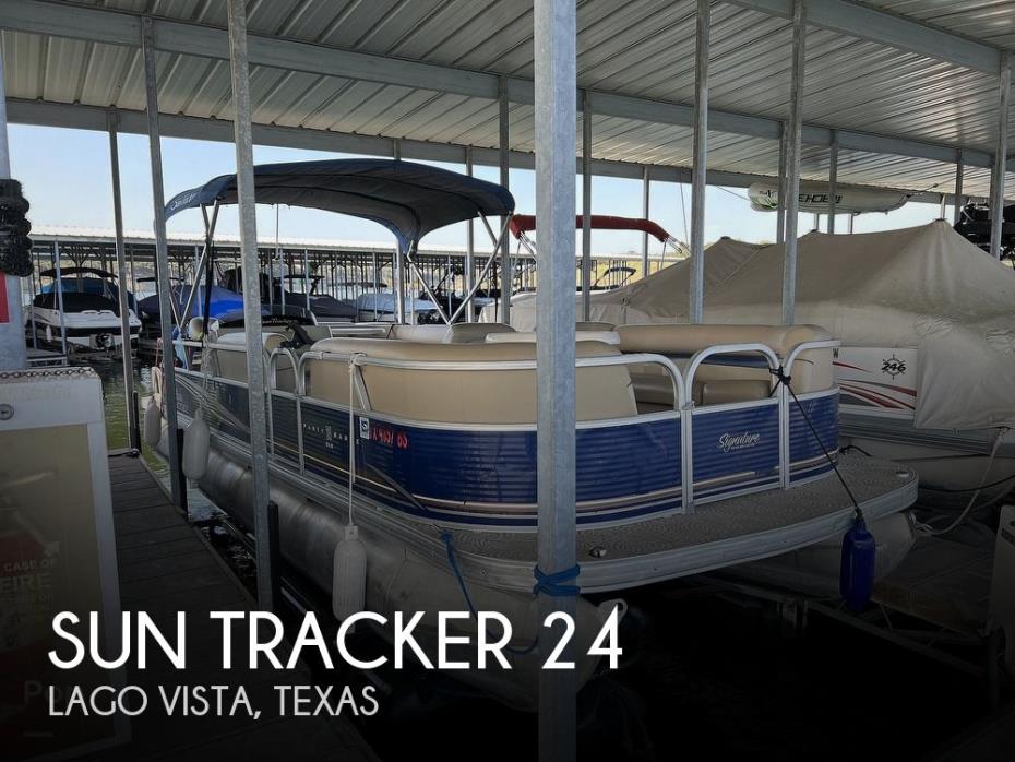 2012 Sun Tracker Party Barge 24 DLX