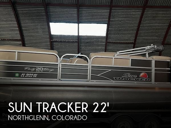 2016 Sun Tracker Party Barge 20 DLX