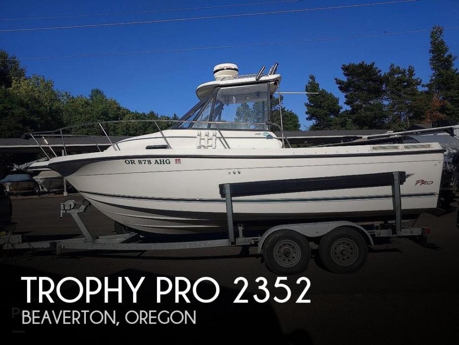 2002 Trophy Pro 2352