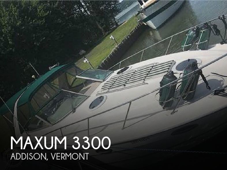 2002 Maxum 3300 SCR