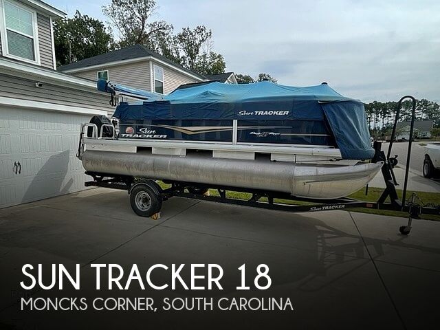 2020 Sun Tracker 18 DLX Party Barge