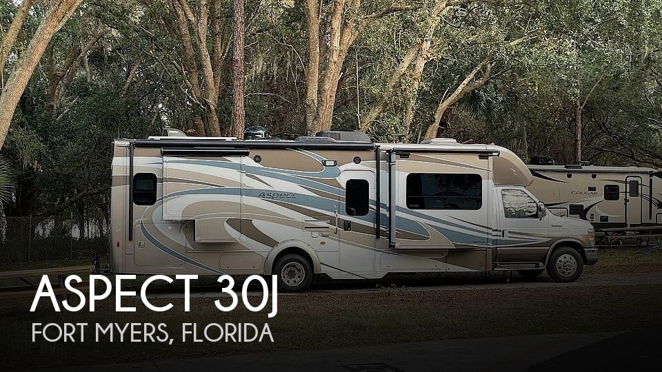 2015 Winnebago Aspect 30J
