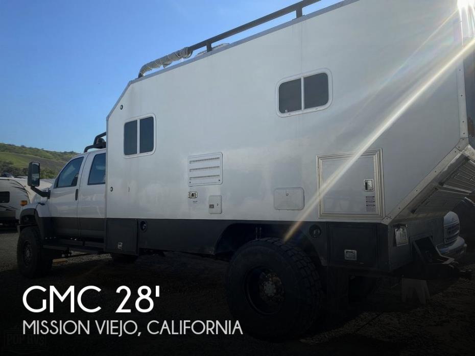 2005 GMC K4500 4X4 Expedition Vehicle