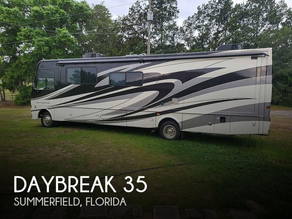 2013 Thor Motor Coach Daybreak 35