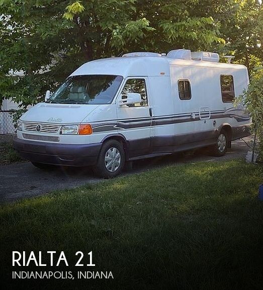 1999 Winnebago Rialta 22 FD