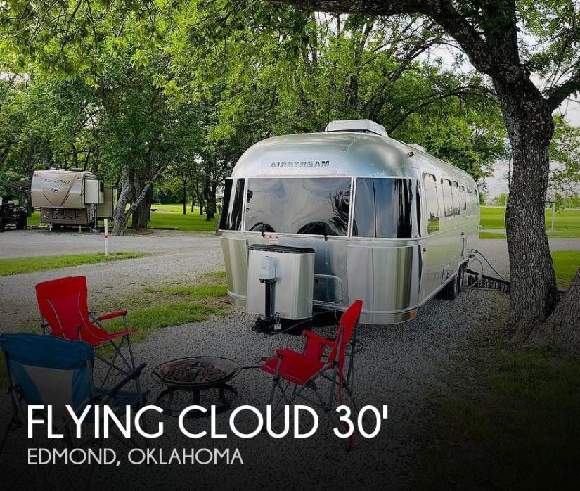 2019 Airstream Flying Cloud 30FB Bunk