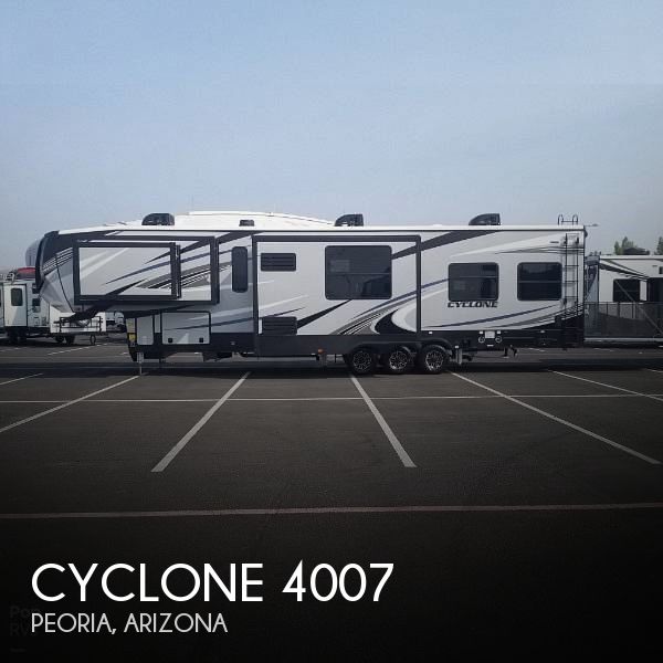 2021 Heartland Cyclone 4007