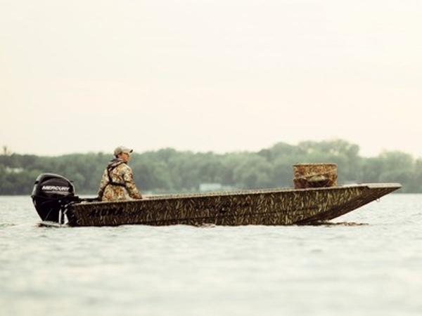 2017 TRACKER BOATS Guide V-14 Deep V