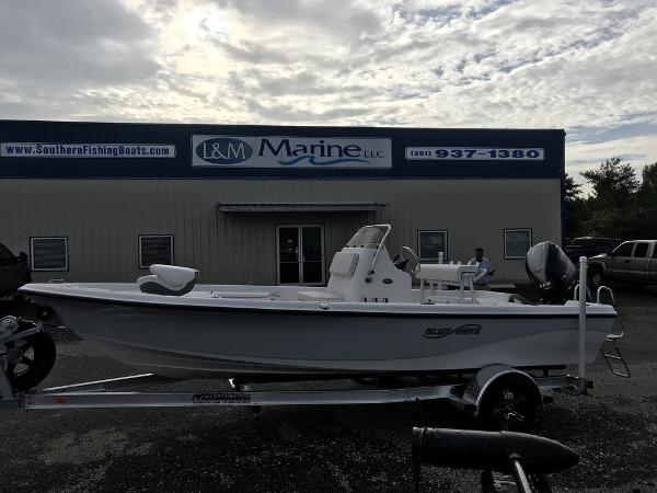 2016 Tahoe 450 TF Outboard