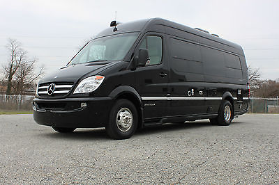 ** 2014 MERCEDES-BENZ / AIRSTREAM INTERSTATE LOUNGE 3500 EXTENDED **