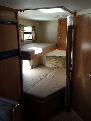 2007 Travel Trailer-Trail Cruiser by R Vision 29' good condition Model 30QBSS