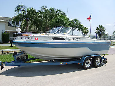 Marlin 4.3 litre I/O 195 fiberglas cuddy Boat