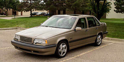 Volvo : 850 Turbo Sedan 4-Door 1994 volv 0 850 4 dr 20 valve turbo leather sunroof 5 cyl 20 valve gold