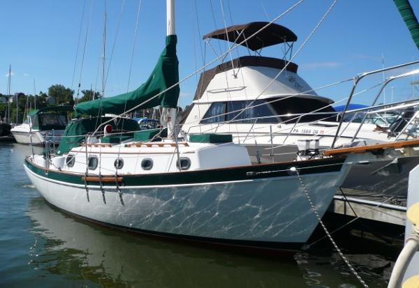 1984 Pacific Seacraft Orion 27