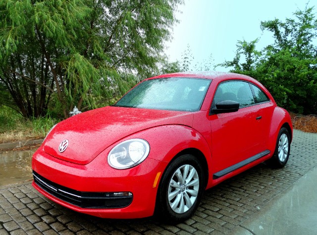 2014 Volkswagen Beetle Coupe $ 695 DOWN**EZ FINANCE*