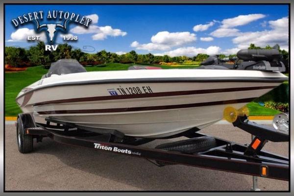 2015 Triton 18 XS Bass Boat