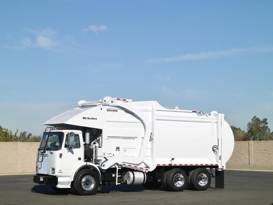 2005 Autocar Xpeditor  Garbage Truck