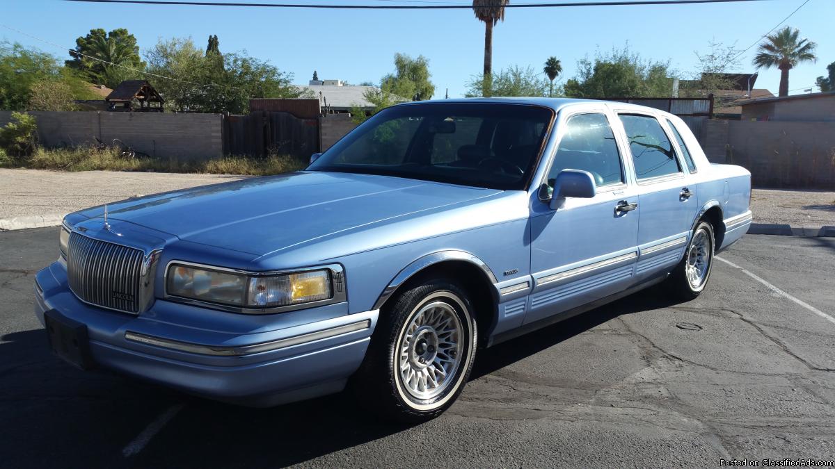 1995 Lincoln Towncar Cars for sale