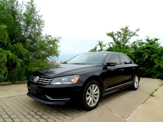 2012 Volkswagen Passat SEL; $495 Down*** EZ Finance**