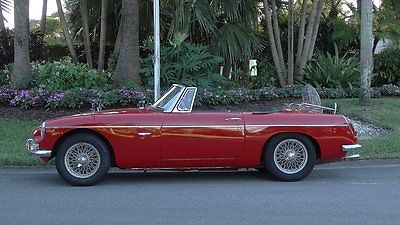 1966 MG MGB REAL LEATHER INTERIOR WITH PIPING 1966 MGB SPORTSTER RUST FREE EXCELLENT CONDITION VERY PRESENTABLE  50 + PICTURES
