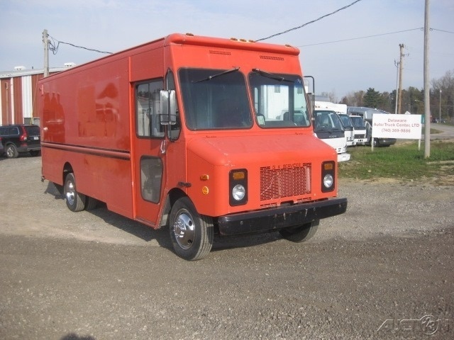 2004 Workhorse  Food Truck