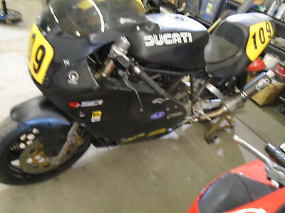 Ducati : Supersport Ducati 750 SS Supersport race bike