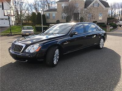 2008 Maybach 62 N/A 2008 Maybach 62S Black on Black Partition Complete Accessories Closest to NEW