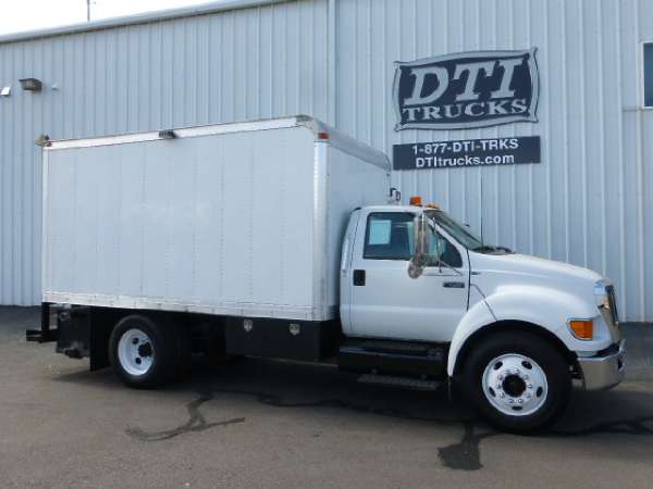 2005  Ford  F-650