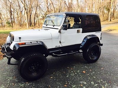 1992 Jeep Wrangler  1992 Jeep Wrangler 4.0 Loaded With Low Miles