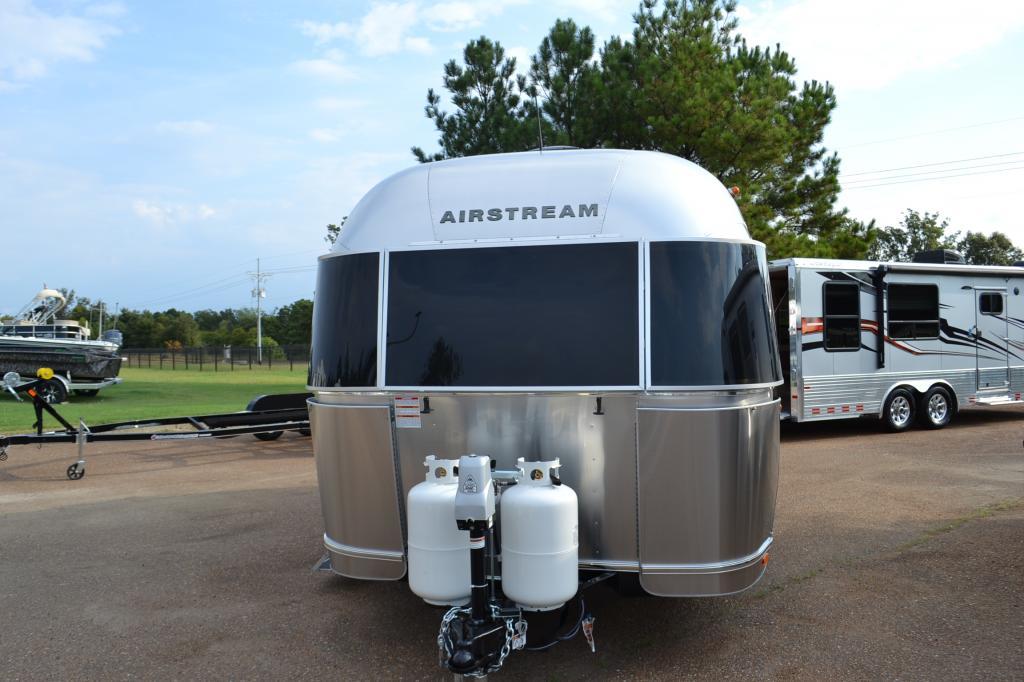 airstream 23d mattress size