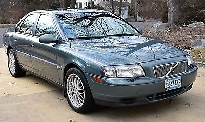2002 Volvo S80 Gray Volvo S80 Sedan 2002 Excellent Condition, low miles, Winter Package, garaged