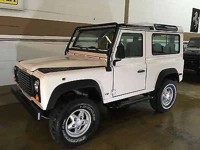 1997 Land Rover Defender 90 1997 Land Rover Defender 90 NAS spec,10k,located in Canada,will ship worldwide
