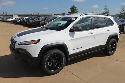 2017 Jeep Cherokee Trailhawk 2017 Jeep Cherokee Trailhawk 0 Miles Bright White Clearcoat 4D Sport Utility 3.2