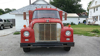 1967 International Harvester 1600  1967 International Harvester 1600 Loadstar with 14' Dump Bed