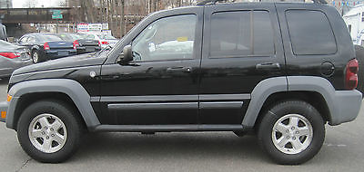 2005 Jeep Liberty Sport Sport Utility 4-Door Jeep Liberty 4X4 Turbo Diesel 2.8L Excellent rust free condition low miles!!!