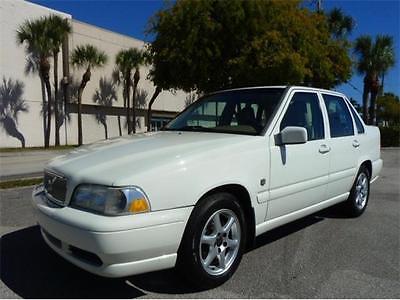 1999 Volvo S70 -- 1999 Volvo S70! 1-Owner, No Accidents! 39 Service Records! Dazzling Wood Trim~