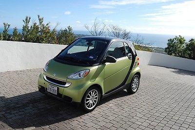 2012 Other Makes Fortwo Passion Coupe 2-Door 2012 Smart Fortwo Passion Coupe 2-Door 1.0L full glass roof Nice