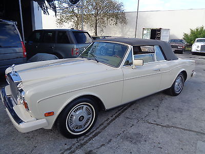1985 Rolls-Royce Corniche  ROLLS ROYCE CORNICHE 1985 VERY RARE HARD TO FIND ANOTHER ONE LIKE THIS ONE