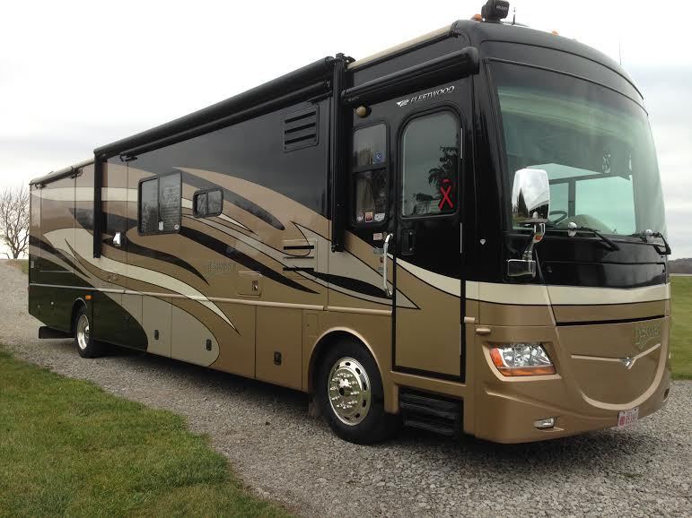 2008 Fleetwood Discovery 40X For Sale in Griswold, Iowa 51535