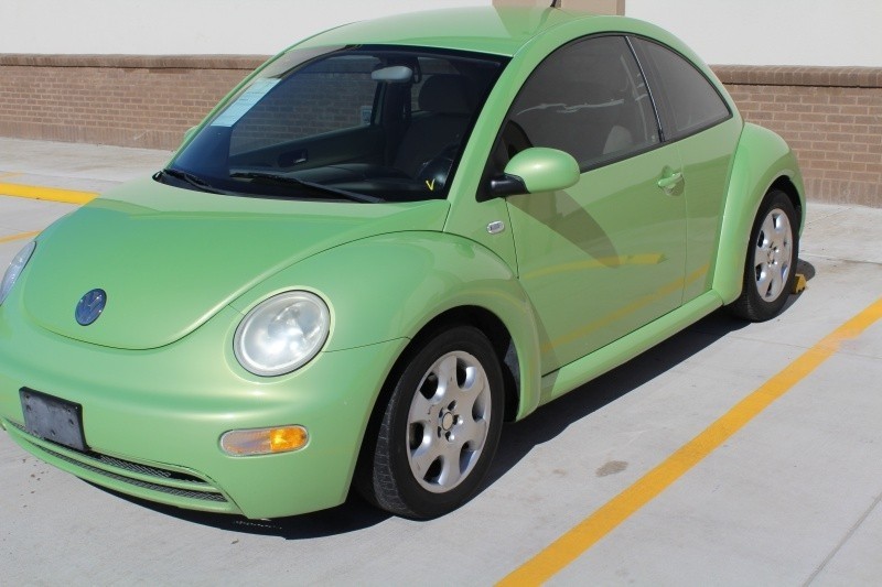 2003 Volkswagen New Beetle Coupe 2dr Cpe GL Auto