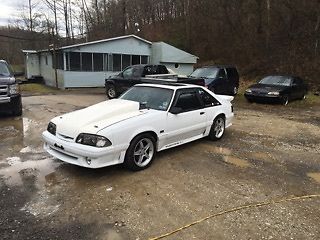 1992 Ford Mustang  1992 Ford Mustang GT
