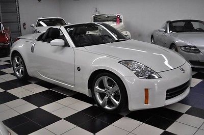2009 Nissan 350Z ONLY 28k MILES -  CLEAN CARFAX -  PEARL WHITE 2009 Nissan Only 28,245 Miles! Carfax Certified!