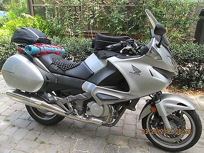 2010 Honda Other  2010 Honda NT700V mid sized touring bike EXCELLENT CONDITION