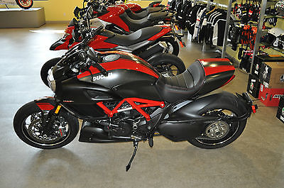 2015 Ducati Other  2015 Ducati Diavel Red Carbon Demo
